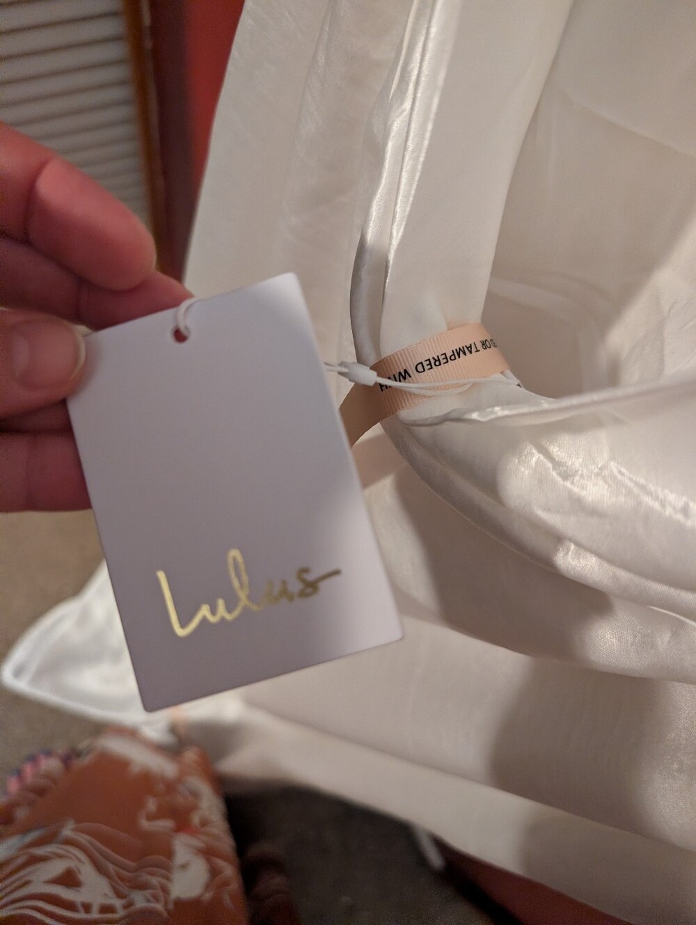 Lulu's sz XL White Satin halter With Slight Train - Picture 5 of 5